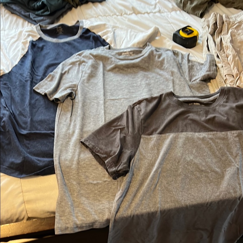 Tshirts set of 3 large